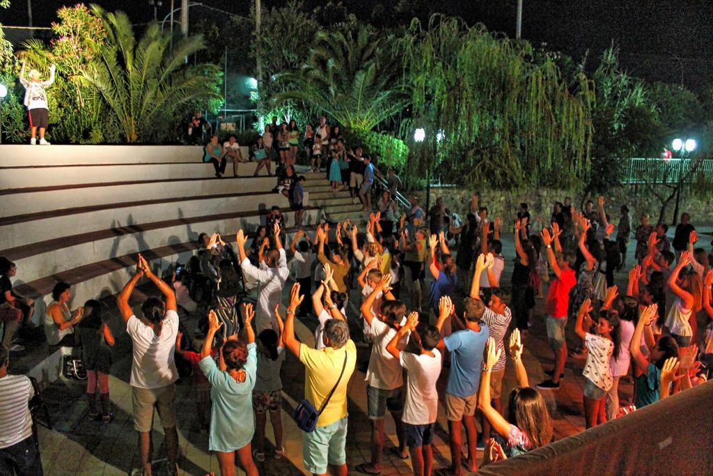 Albergo Residenziale Gli Ontani Cala Liberotto Esterno foto