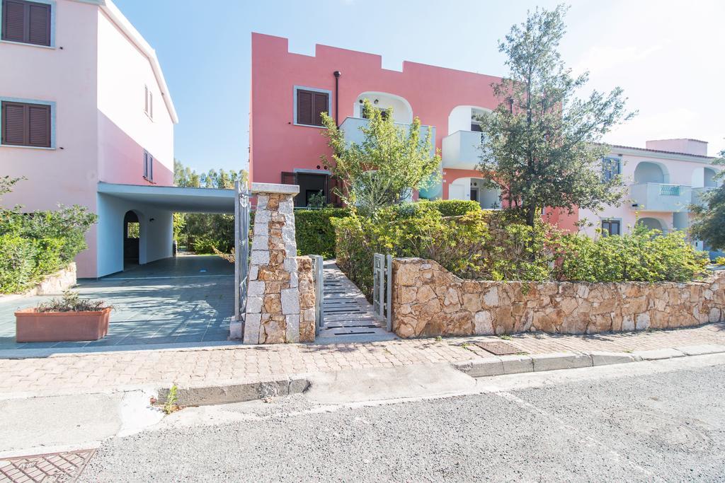 Albergo Residenziale Gli Ontani Cala Liberotto Esterno foto