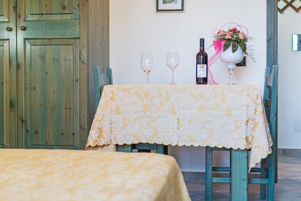 Albergo Residenziale Gli Ontani Cala Liberotto Esterno foto