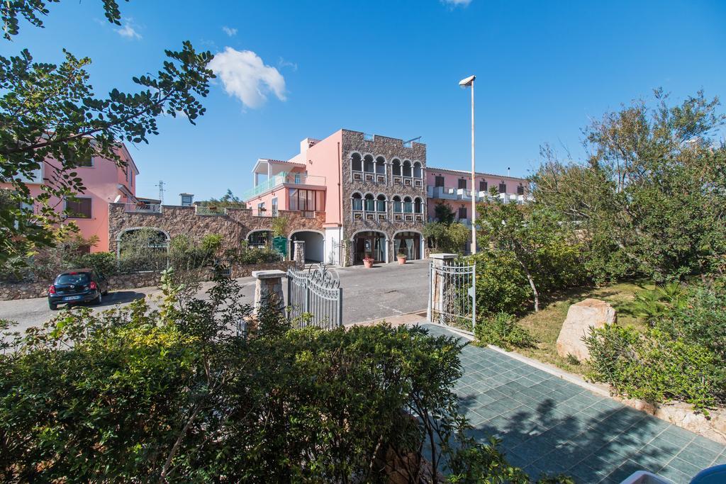 Albergo Residenziale Gli Ontani Cala Liberotto Esterno foto