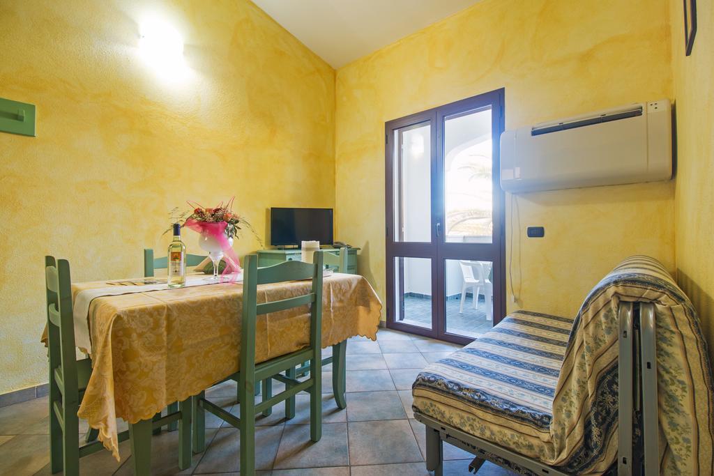 Albergo Residenziale Gli Ontani Cala Liberotto Esterno foto