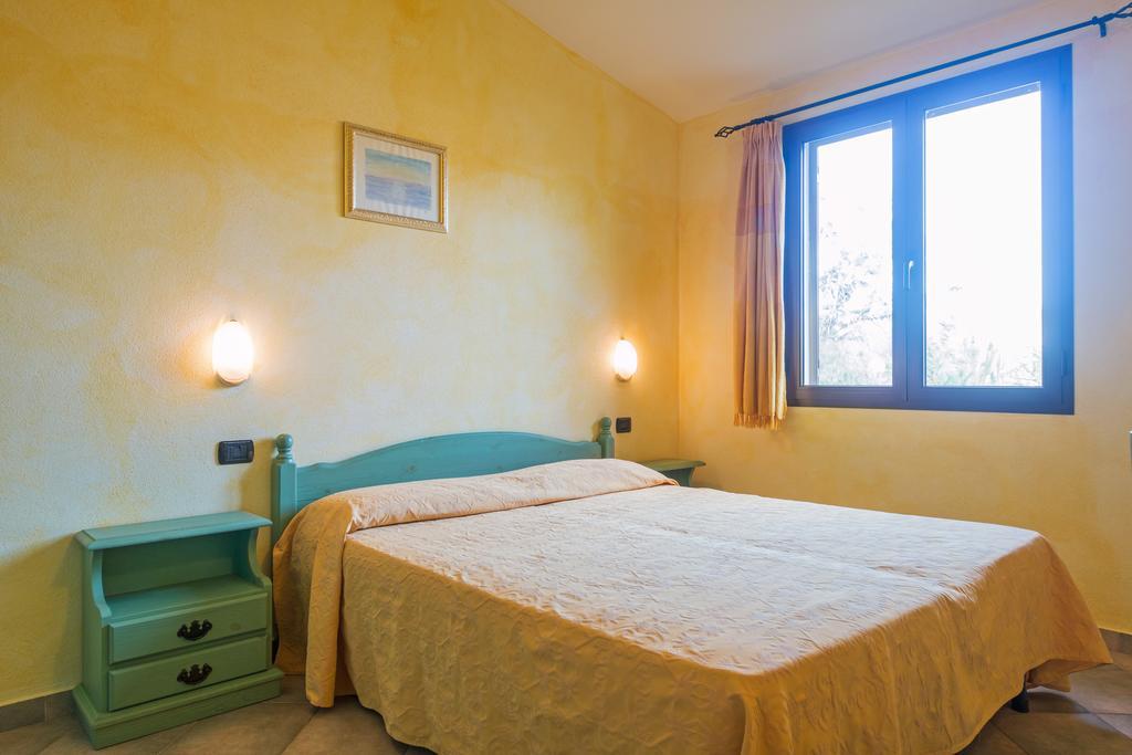 Albergo Residenziale Gli Ontani Cala Liberotto Esterno foto