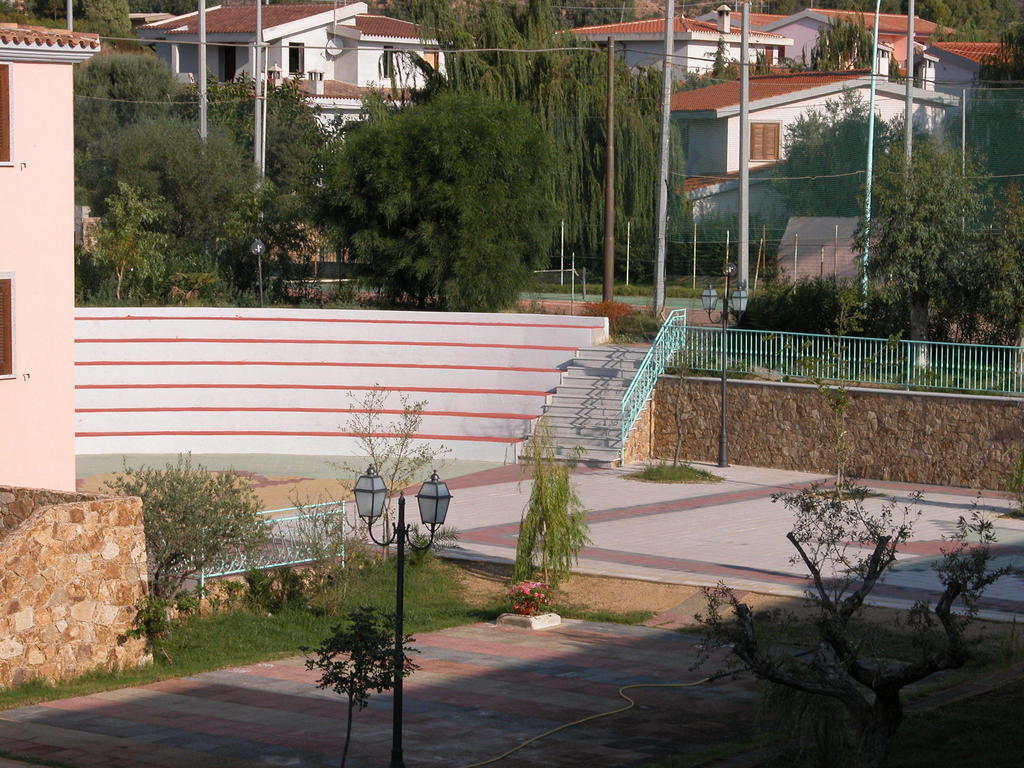 Albergo Residenziale Gli Ontani Cala Liberotto Esterno foto